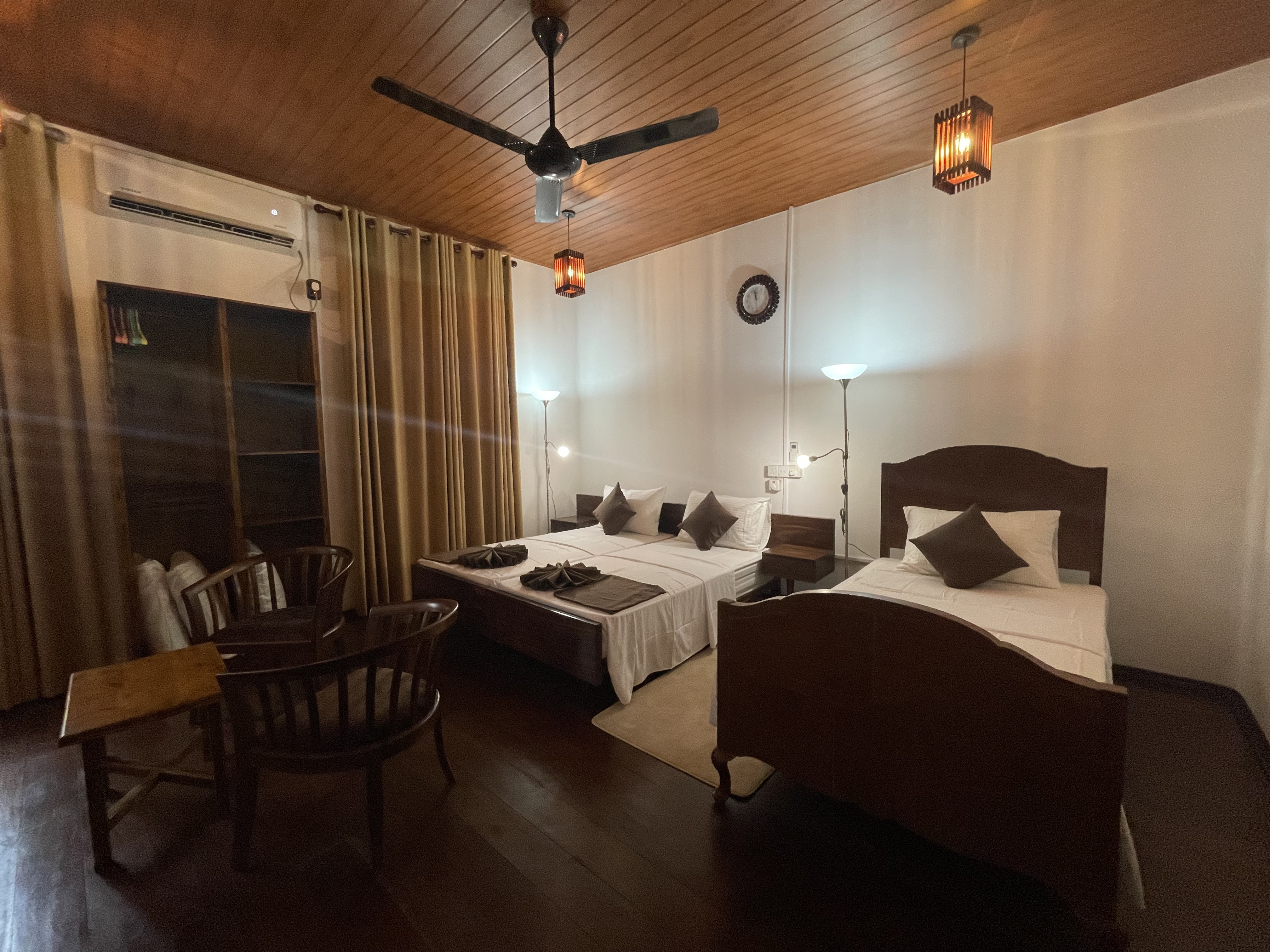 5 Bedrooms